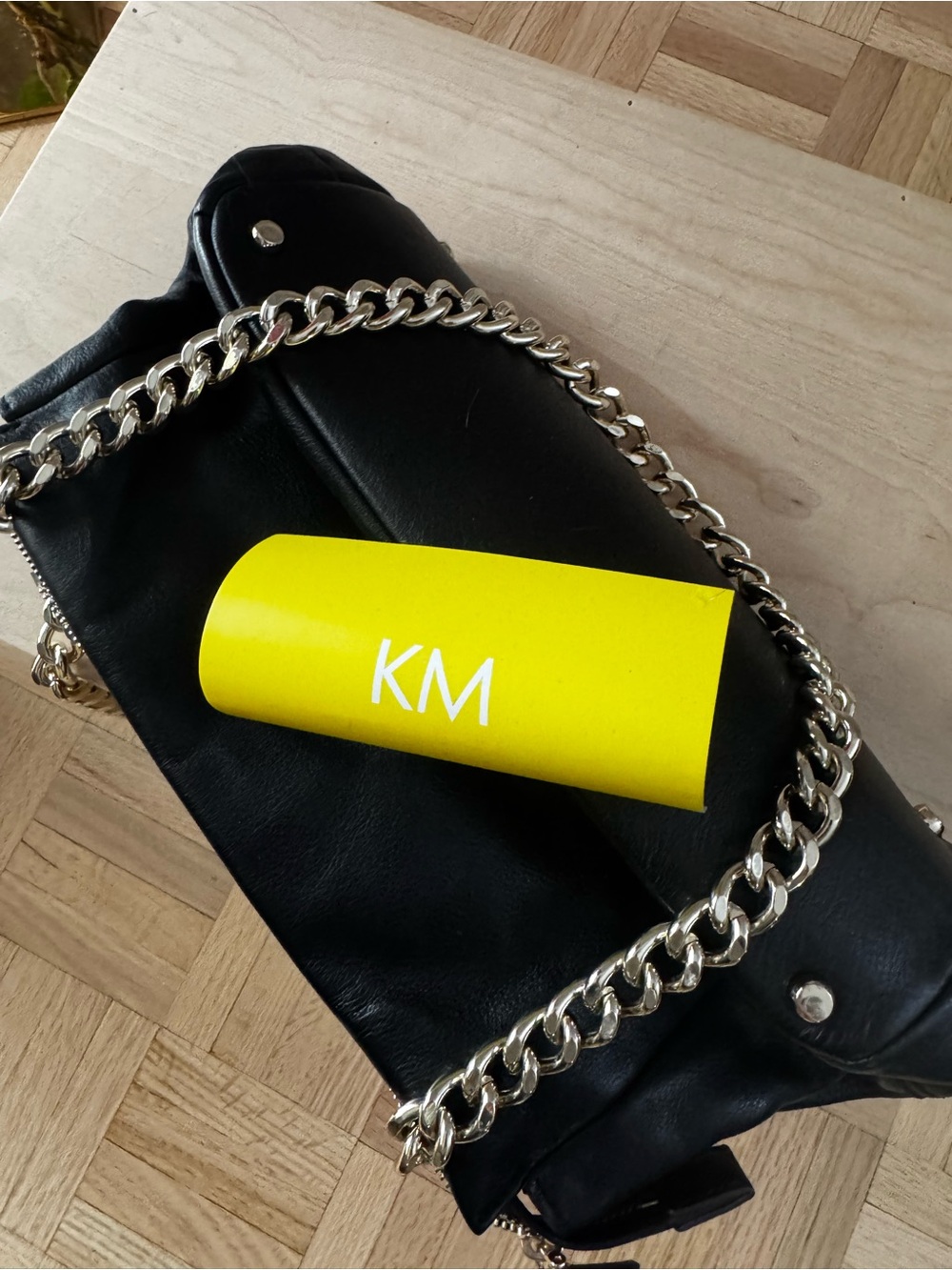 Karen Millen Black Leather Shoulder Bag with Gold Chain Straps and Dust Bag - Picture 6 of 11